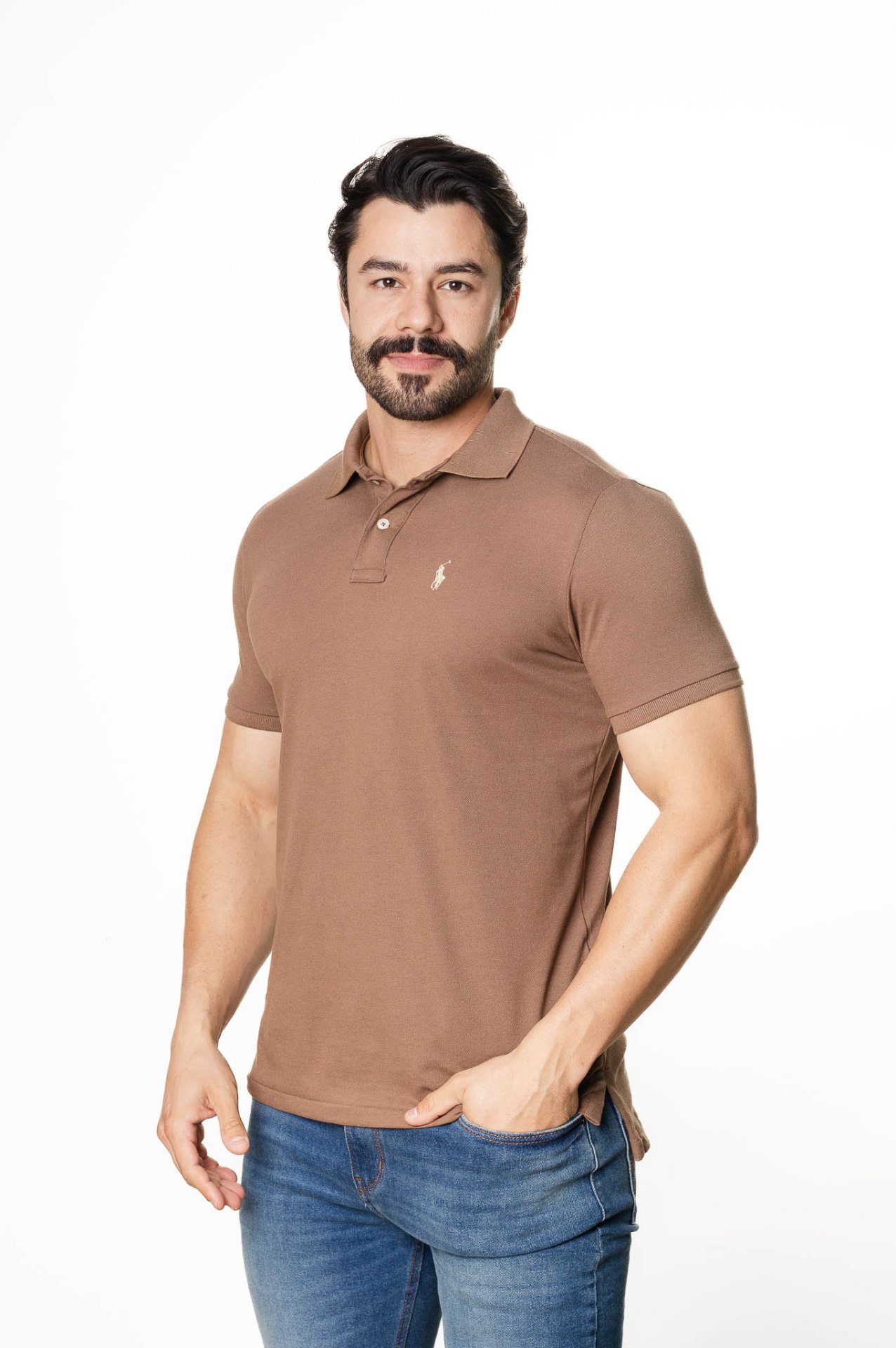 Polo marrom